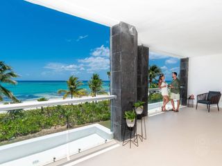 La Riviera Maya a tus pies: Maraeazul, tu hogar frente al mar.