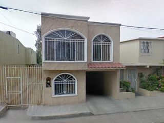 Casa en venta con gran plusvalía de remate dentro de P.º Aguila Azteca 19323, Baja Maq el Aguila, Tijuana, B.C., México