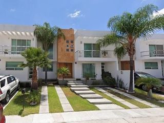 GRAN OPORTUNIDAD HERMOSA CASA DE REMATA JURIQUILLA QUERETARO