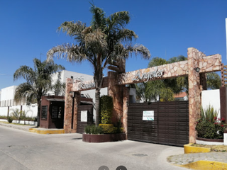 Excelente casa en Fraccionamiento Recidencial Los Angeles Cuautlancingo Puebla