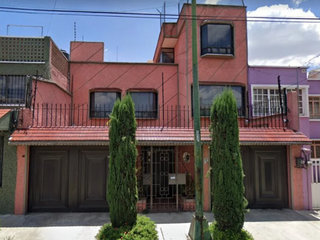Hermosa Casa a Super Precio de Remate en Azcapotzalco!