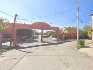 Casa en Col. Las torres, Torreón, Coahuila., ¡Compra directa con el Banco, no se aceptan créditos!