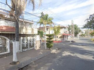 Casa en Col. La Tuzania, Zapopan, Jalisco., ¡Compra directa con el Banco, no se aceptan créditos!