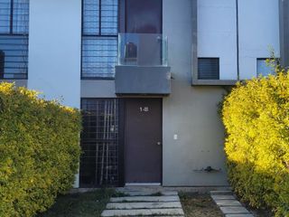 Casa en venta en Villas Terra I, Chalco, como nueva., acepto créditos.
