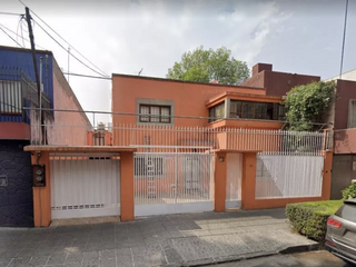 Gran Oportunidad De Casa en Prados de Coyoacán