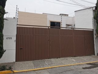 CASA DENTRO DE FRACC. CERCA DEL HOSPITAL DEL NIÑO POBLANO