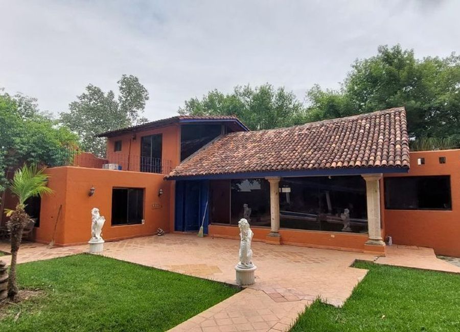 VENTA Quinta en Villa de Santiago, Nuevo León