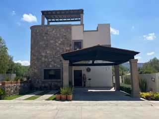 CASA EN EL CLUB DE GOLF VENTANAS, CASA LAS LUCES
