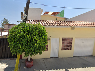 Venta de Casa en C. Ixtapan 15, Altavilla Ecatepec de Morelos Méx./ Recuperación Bancaria