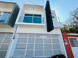 Casa en venta en Veracruz. Col. YLANG YLANG, Boca del Río, Veracruz.