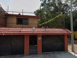 EXUBERANTE CASA EN EL ROSARIO AZCAPOTZALCO, OPORTUNIDAD EN REMATE BANCARIO