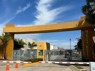 Casa sin muebles en renta Marina Kelly