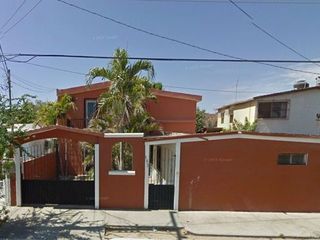 Casa En La Colonia Bellavista En Remate, La Paz Bcs, Lr23