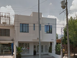 CASA EN VENTA EN MITRAS CENTRO, MONTERREY, NUEVO LEÓN.