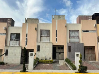 Casa en Recuperacion Bancaria por Bosques Sanctorum Puebla - AC93