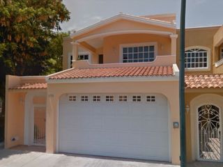 Casa en venta Calle Tabachín, Alameda, Mazatlán, Sinaloa. fjma17