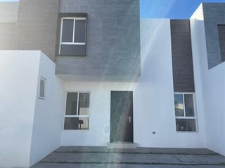 CASA EN VENTA AL SUR PTE. DE LA CIUDAD. (GILDA)