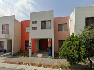 Casa VENTA, Renaceres, Apodaca