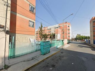Casa en Col. Santa Martha Acatitla, Iztapalapa, Ciudad de México., ¡Compra directa con el Banco, no se aceptan créditos!