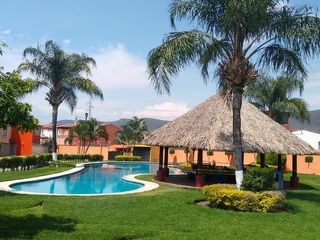 $1,199,999 Precio Rebajada; Una Casa con Aire acondicionado Las Garzas Tezoyuca Emiliano Zapata Morelos