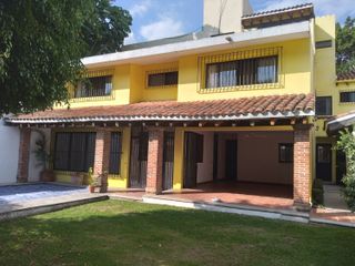 Casa en venta en Palmira, Cuernavaca, Morelos.