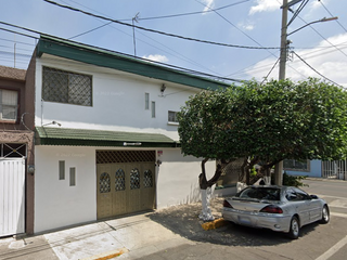 ¡Linda Casa en Natal #561 en la Colonia CHURUBUSCO TEPEYAC!