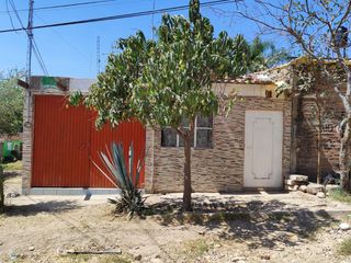 Casa en venta en esquina en la colonia Los Puestos, San Pedro Tlaquepaque, Jalisco