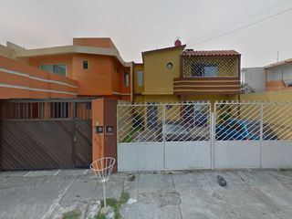Casa en venta en Col. Floresta, Veracruz ¡Compra esta propiedad mediante Cesión de Derechos e incrementa tu patrimonio! ¡Contáctame, te digo cómo hacerlo!
