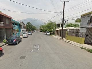 Casa en venta en Col. Mitras Norte, Monterrey Nuevo León