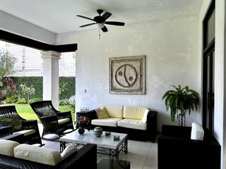 VENTA de Casa de una planta en Montebello