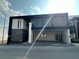 Casa en Venta en Bosques de Las Misiones en Santiago Nuevo Leon