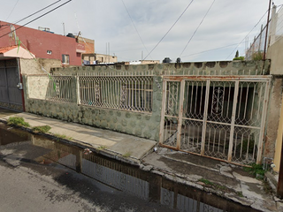 Casa en Remate Bancario en Echeverria, Tlaquepaque, Jal. (65% debajo de su valor comercial, solo recursos propios, Unica Oportunidad) -