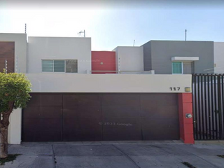 Se vende excelente casa en Amatista, Residencial Esmeralda Norte, Colima, Col., México