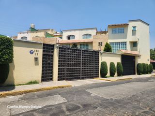 Casa en venta 3 niveles, condominio horizontal, Tlalnepantla Estado de México