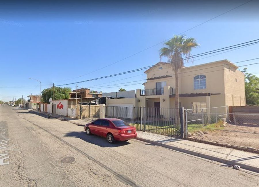 VENTA, CASA EN REMATE BANCARIO EN COLONIA ALAMITOS MEXICALI BAJA