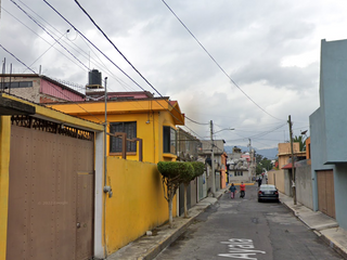 Vendo casa en xochimilco, 4 habitaciones, amplia, buena iluminacion.
