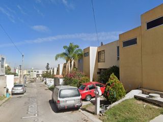 Casa en Lomas del Sur, Jal., México , ¡Compra directa con el Banco, no se aceptan créditos!