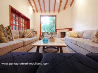 Casa en Colinas de San Javier en Venta de Lujo, Zona Dorada como Nueva Andares Zapopan Punta Premier