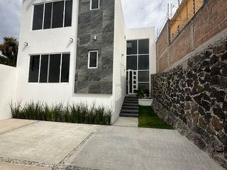 CASA EN VENTA LAS BRISAS