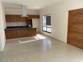 Grand Preserve Juriquilla - VENTA. Casa de una planta, 2 recamaras