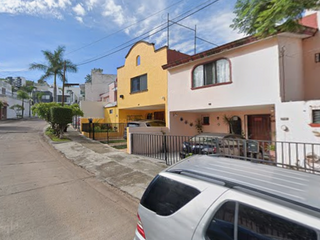 VENDO CASA EN EL PINAR DE LA CALMA, ZAPOPAN