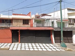 Casa de 3 rec en Av. San Lorenzo, San Lorenzo La Cebada.