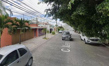 Gran Remate, Casa en Col. Jardines Universidad, Zapopan, Jal.