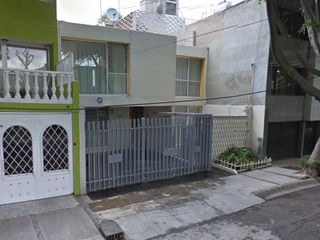 Gran oportunidad Casa en venta con gran plusvalía de remate dentro de Cerro Libertad , Campestre Churubusco, Ciudad de México