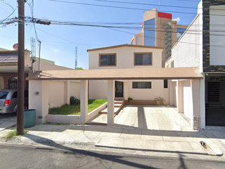 Bonita casa ubicada en Playa Montecarlo, Primavera, Monterrey.