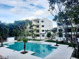 Departamento en complejo residencial en Playa del Carmen cerca de Las Americas con acabados Premium