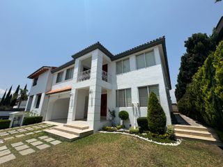 Casa en Venta con amplio jardín en La Vista Country Club