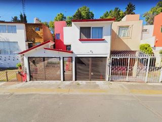 Hermosa Casa en venta con gran plusvalía de remate dentro de Apeninos, Lomas Verdes 4ta Sección, Naucalpan de Juárez, Estado de México