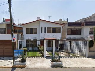 A LA VENTA;CASA EN REMATE BANCARIO (NO CRÉDITOS), PASEOS DE TAXQUEÑA, COYOACAN!!!!