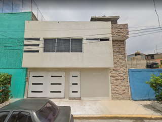 Casa en Ombules, La Perla, Nezahualcóyotl.